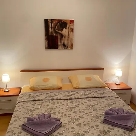 Apartments Lovely Croatia Bol Esterno foto